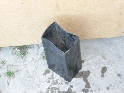 Лот: 1851673. Фото: 1. Резиновое ведро примерно на 8... Щётки, тряпки, скребки для автомобиля