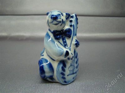 Лот: 244868. Фото: 1. Сувенир Гжель, мишка-музыкант... Скульптуры