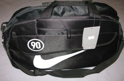 Лот: 10473075. Фото: 1. средняя спортивная сумка новая... Сумки