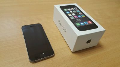 Лот: 7837156. Фото: 1. iPhone 5s Space grey 4G LTE, рабочий... Смартфоны