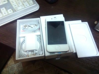 Лот: 8231210. Фото: 1. Iphone 4s 16Gb. Смартфоны