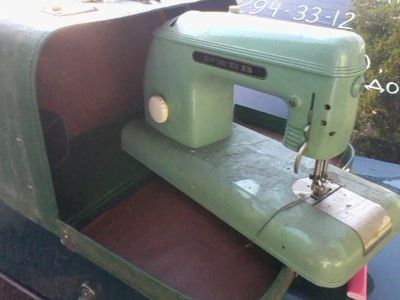 Лот: 5653923. Фото: 1. швейная машинка ржев (ручки и... Орудия труда
