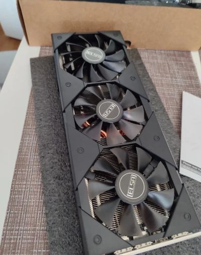 Лот: 21723065. Фото: 1. Видеокарта rx5700xt. Видеокарты