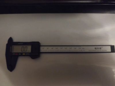 Лот: 25888947. Фото: 1. Новый. Электронный штангенциркуль... Ручной инструмент