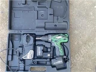 Лот: 119930. Фото: 1. шуруповерт хитачи, 12 вольт. Электроинструмент