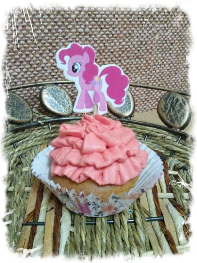 Лот: 6614717. Фото: 1. капкейки в индивидуальной упаковке. Торты, пирожные