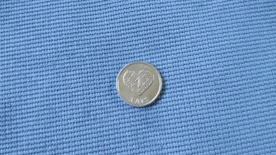Лот: 11503705. Фото: 1. Пряничное сердце, монета Латвии. Европа