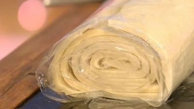 Лот: 4635086. Фото: 1. Тесто слоёное дрожжевое домашнее. Полуфабрикаты