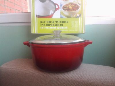 Лот: 4420922. Фото: 1. Кастрюля чугунная эмалированная... Сковороды и сотейники