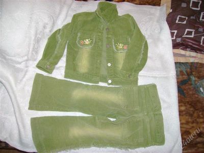 Лот: 1661018. Фото: 1. Вельветовый костюмчик для девочки... Костюмы, пиджаки, комбинезоны