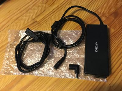 Лот: 10470031. Фото: 1. Блок питания для ноутбука, зарядное... Зарядные устройства