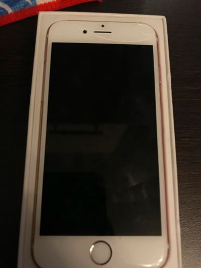 Лот: 10684790. Фото: 1. iPhone 6s. Смартфоны