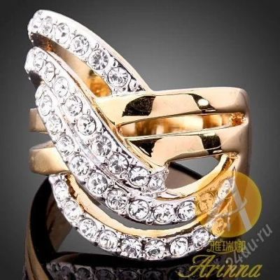 Лот: 1899724. Фото: 1. Позолоченное кольцо с кристаллами... Кольца, перстни