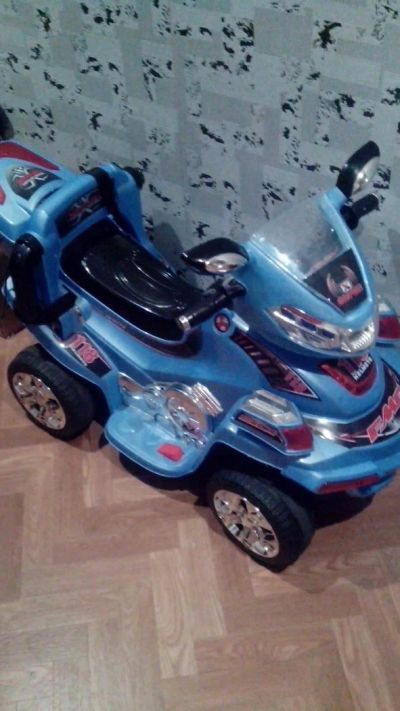 Лот: 4940171. Фото: 1. электромотоцикл 4-х колесный. Детские электромобили
