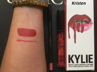 Лот: 10651411. Фото: 1. помада кайли глубокий красный. Макияж