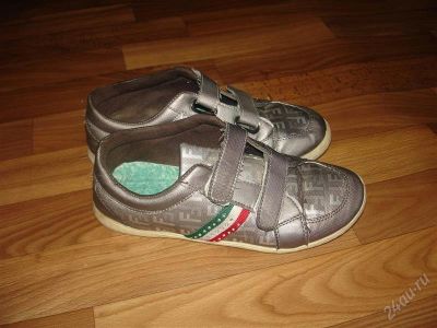 Лот: 928364. Фото: 1. кросовки р-р 37. Кеды, кроссовки, слипоны