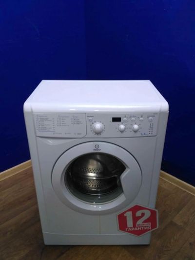 Лот: 11959948. Фото: 1. Стиральная машина indesit iwsd... Стиральные машины