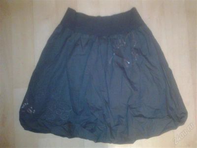 Лот: 1323842. Фото: 1. Серая юбка с пайетками. Юбки