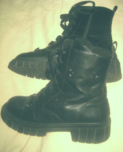 Лот: 25887201. Фото: 1. высокие ботинки 38.5 -- 39 демисезон... Сапоги