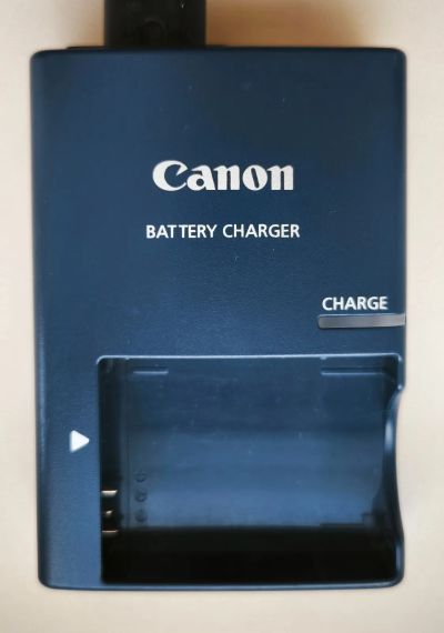 Лот: 25899619. Фото: 1. Зарядное устройство CB-2LXE для... Аккумуляторы, зарядные