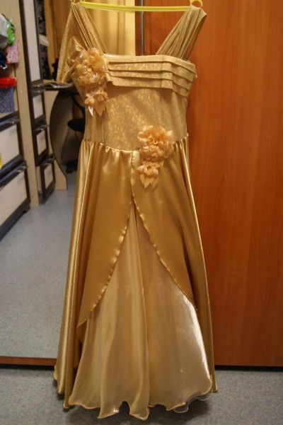 Лот: 3950884. Фото: 1. Шикарное праздничное платье для... Платья, сарафаны