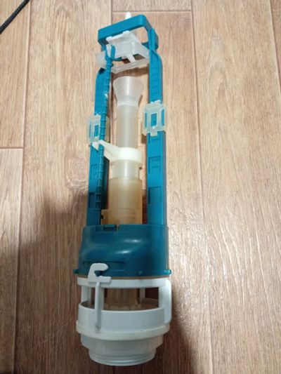 Лот: 25810164. Фото: 1. Клапан для бачка. Унитазы, биде