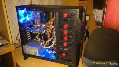 Лот: 9213094. Фото: 1. Корпус с сетчатой передней панелью... Корпуса, блоки питания