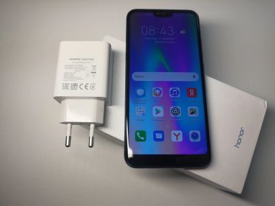 Лот: 17220618. Фото: 1. Huawei Honor 10 64gb Хуавей Хонор... Смартфоны