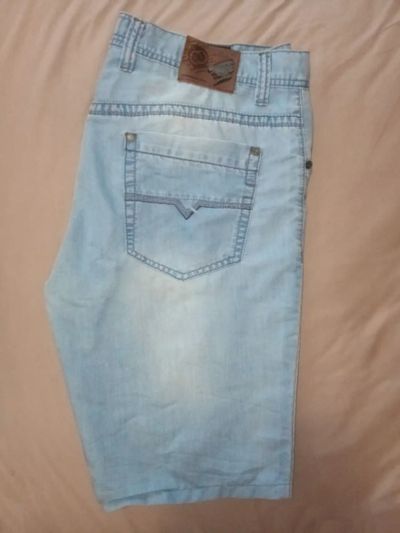 Лот: 25883722. Фото: 1. Джинсовые шорты классические 54... Брюки, джинсы, шорты