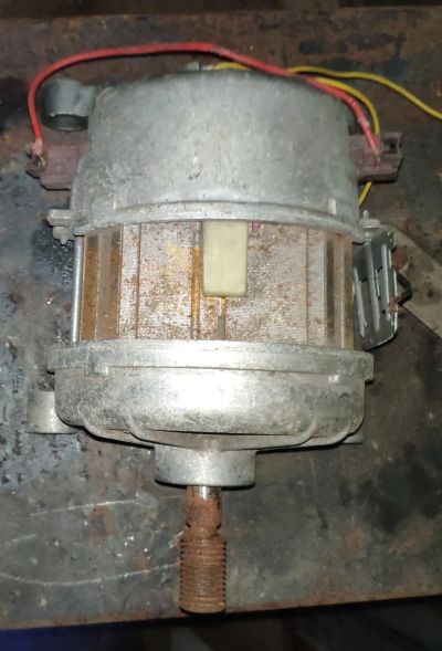 Лот: 18289250. Фото: 1. Двигатель от стиральной машины... Запчасти для стиральных и посудомоечных машин