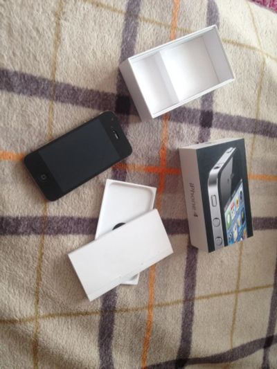 Лот: 6171865. Фото: 1. iPhone 4 8gb. Смартфоны