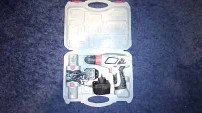 Лот: 16958718. Фото: 1. Шуруповёрт Зубр ЗДА-10.8-Ли-к... Электроинструмент