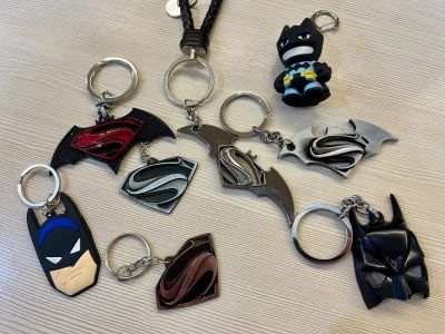 Лот: 19445788. Фото: 1. Брелки брелок Бэтмен Супермен... Брелоки для ключей