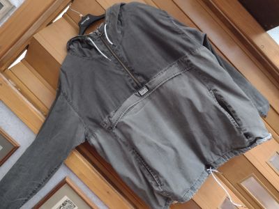 Лот: 20663221. Фото: 1. Ветровка Quiksilver. Верхняя одежда