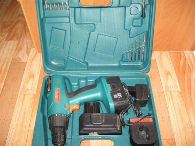 Лот: 2119877. Фото: 1. Шуруповерт 12 В. Электроинструмент