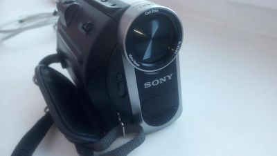 Лот: 5162512. Фото: 1. Видеокамера Sony DCR-HC52E цифровая... Видеокамеры