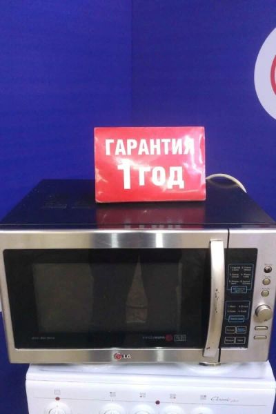 Лот: 16750875. Фото: 1. Микроволновая печь lg mh 656el... Микроволновки, мини-печи