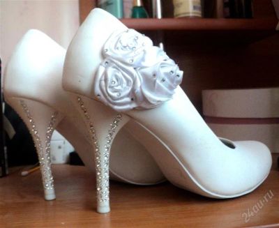 Лот: 2002749. Фото: 1. Свадебные туфли. Другое (свадебная мода)