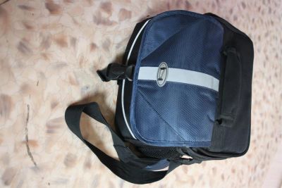 Лот: 2990162. Фото: 1. Сумка для фотоаппарата. Чехлы, сумки, ремешки