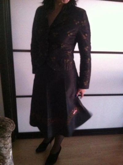 Лот: 5517658. Фото: 1. Нарядный костюм 44-46р. Костюмы