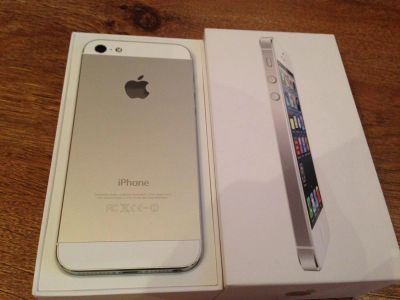 Лот: 3982870. Фото: 1. iphone 5 white 16 gb РСТ. Смартфоны