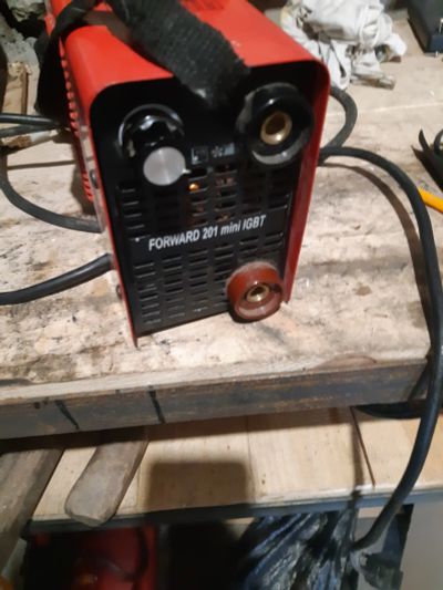 Лот: 14983729. Фото: 1. Сварочный инвертор. Сварочные аппараты