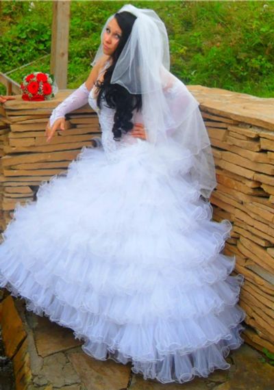 Лот: 6876048. Фото: 1. Шикарное платье+перчатки 46-48р... Свадебные платья