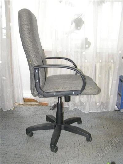 Лот: 1793145. Фото: 1. Продам кресло офисное - внимательно... Другое (офисная мебель и домашние кабинеты)