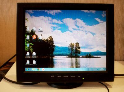 Лот: 25886750. Фото: 1. Монитор маленький. ЖК-мониторы