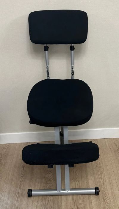 Лот: 20303497. Фото: 1. Коленный стул Smartstool. Столики, стулья, парты