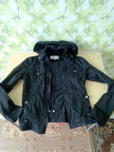 Лот: 4685958. Фото: 1. Ветровка. Верхняя одежда