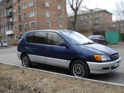 Лот: 2733233. Фото: 1. Toyota Ipsum. Автомобили