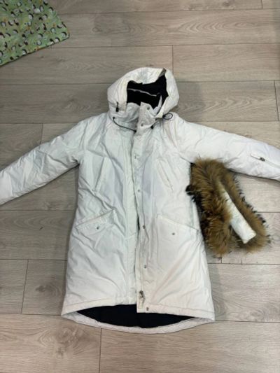 Лот: 25888549. Фото: 1. Пуховик женский белый. Верхняя одежда