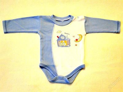 Лот: 1384633. Фото: 1. Новый интересный бодик на 2-3... Ползунки, распашонки, слипы